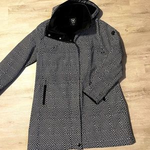 Medium length winter coat size 14